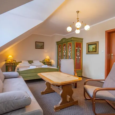 Hotel Diament 2*